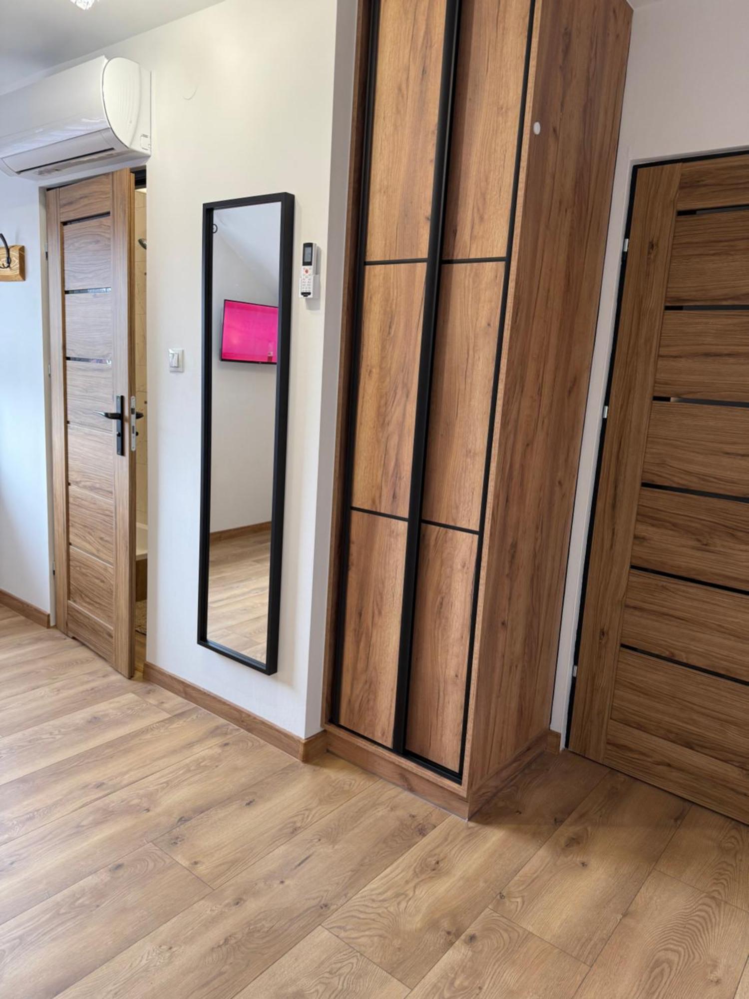 Apartament Z Tarasem I Pokoje Klimatyzowane -Drozdowka Solina ソリナ エクステリア 写真