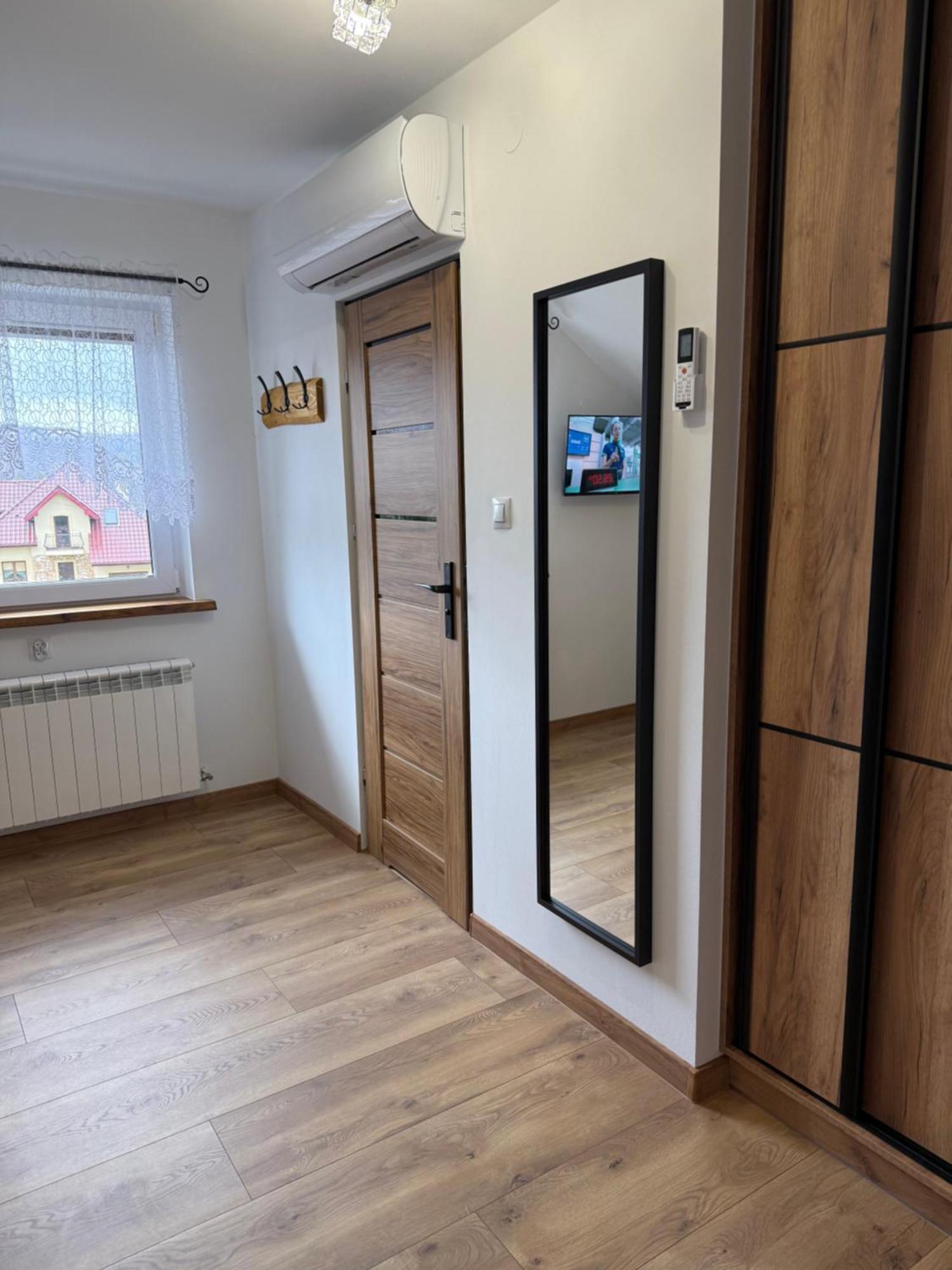 Apartament Z Tarasem I Pokoje Klimatyzowane -Drozdowka Solina ソリナ エクステリア 写真