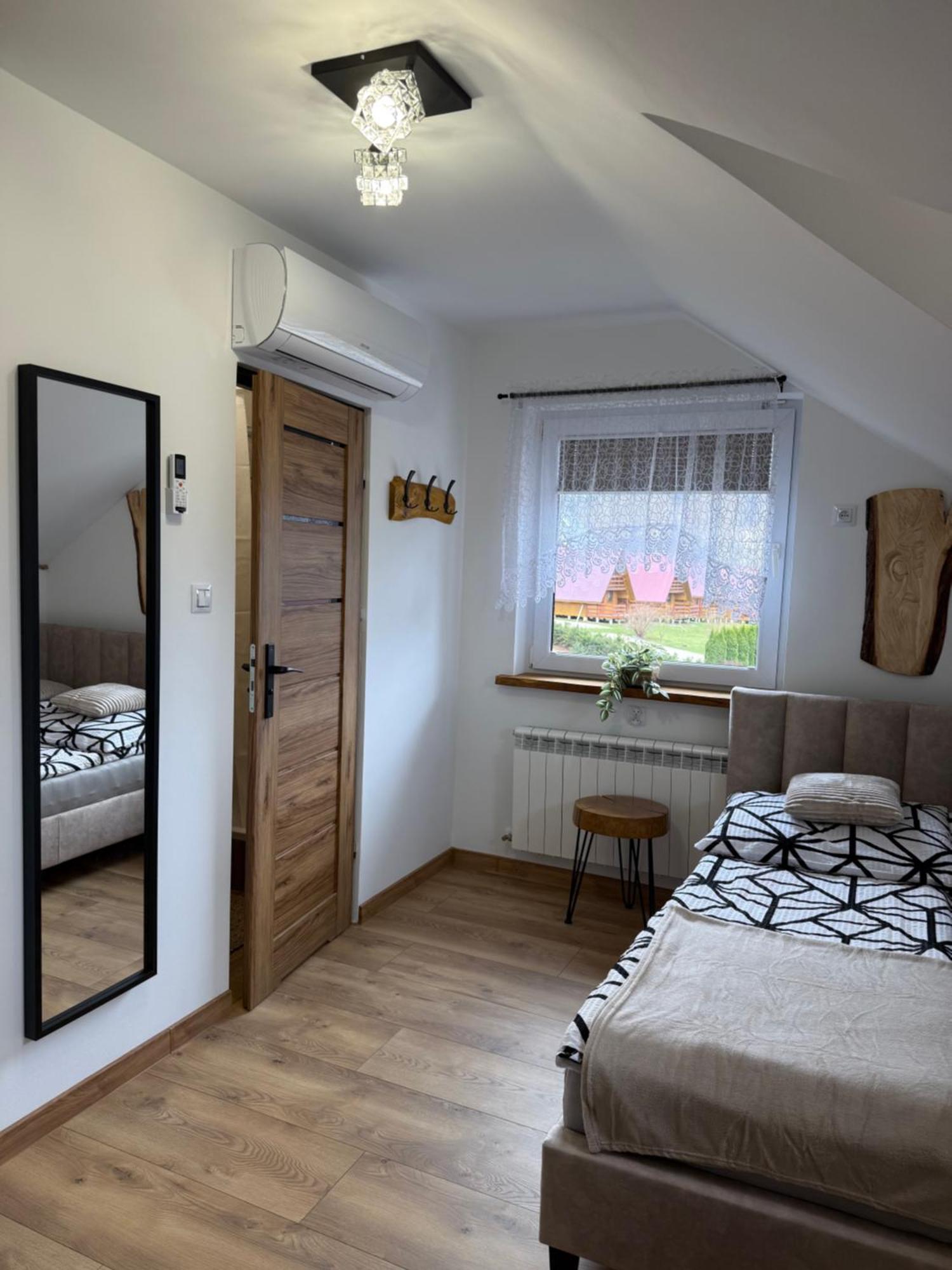 Apartament Z Tarasem I Pokoje Klimatyzowane -Drozdowka Solina ソリナ エクステリア 写真